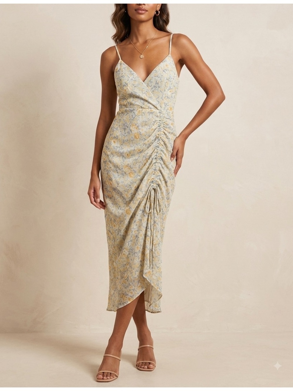 ACOA Spaghetti-Strap Ruched Midi Dress in a Pale Yellow floral pattern size M